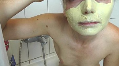Young slim tender pee fetish beauty shower shaving masturbating inserting anal