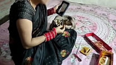 Indian Beutifull bhabhi xxx Pissing black saree